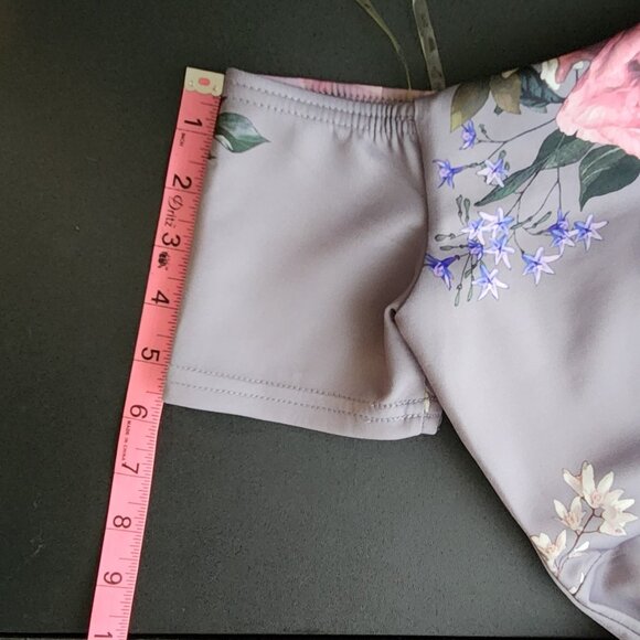 Iris Gray Floral Off-Shoulder Bodycon Cocktail Dress - Small - Picture 11 of 12